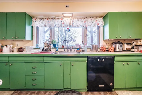 $474,033 | 195 Pleasant Street, Oxford, ME 04270