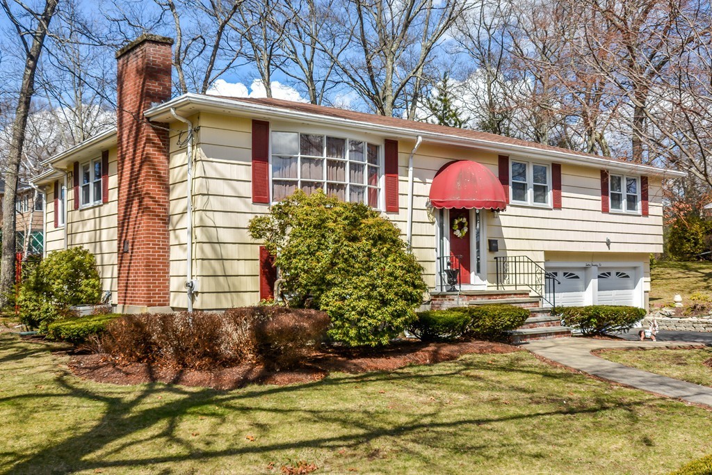 12 Burnley Road Norwood, MA 02062 - Photo 2 of 28 Gallery Image 2