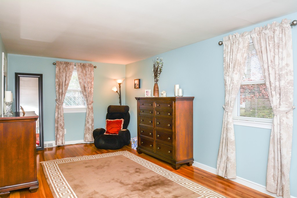 12 Burnley Road Norwood, MA 02062 - Photo 23 of 28 Gallery Image 23
