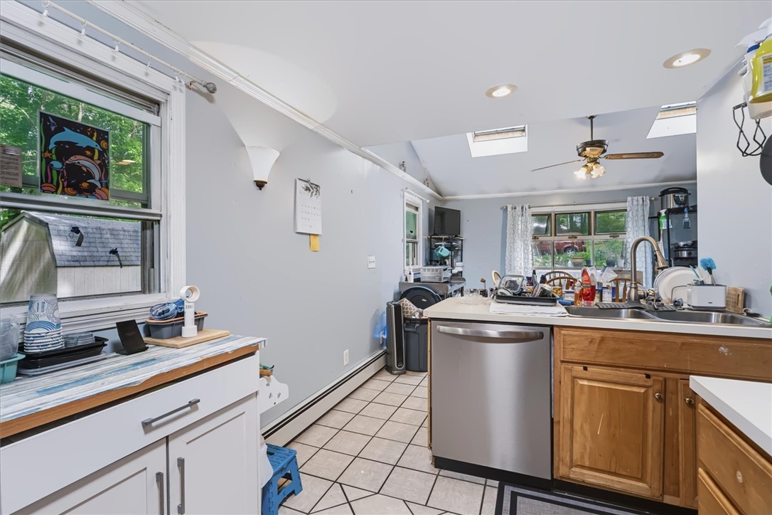 87 Tower Hill Road Cumberland, RI 02864 - Photo 16 of 44 Gallery Image 16