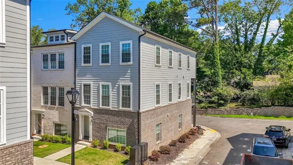 $2,850 | 3165 Dogwood Drive, Unit 108, Hapeville, GA 30354