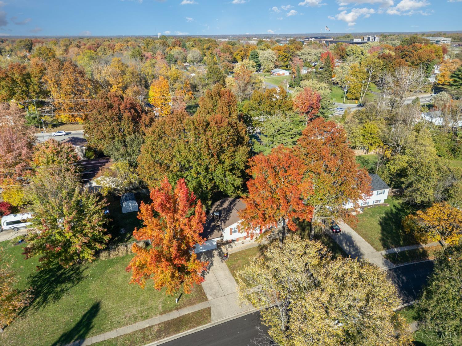 615 Regent Road Cincinnati, OH 45245 - Photo 22 of 29 Gallery Image 22