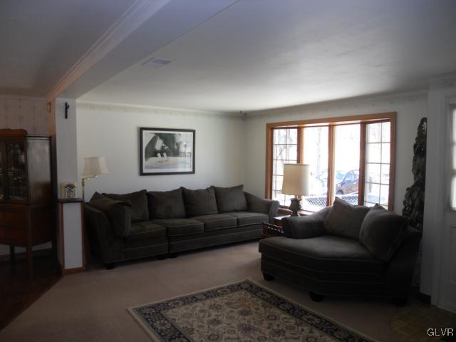2146 Mountain Road Slatington, PA 18080 - Photo 3 of 14