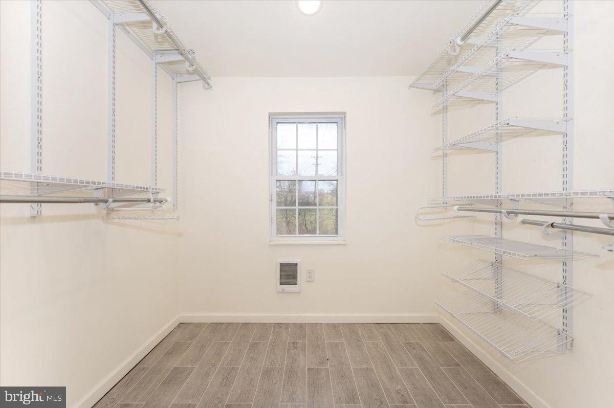 11646 Creagerstown Road Woodsboro, MD 21798 - Photo 21 of 62 Main Level Primary Suite