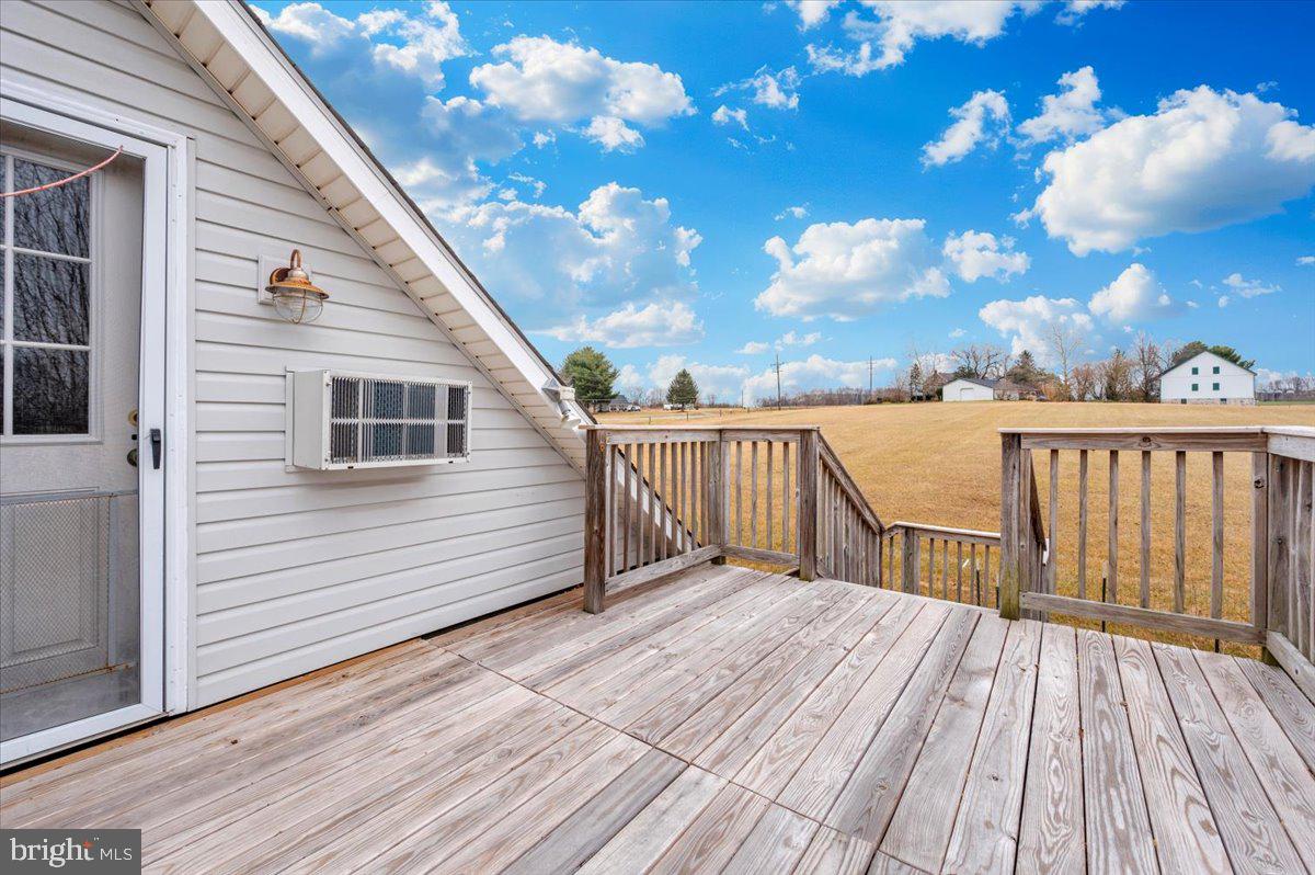 11646 Creagerstown Road Woodsboro, MD 21798 - Photo 35 of 62 Entry to Garage Efficiency
