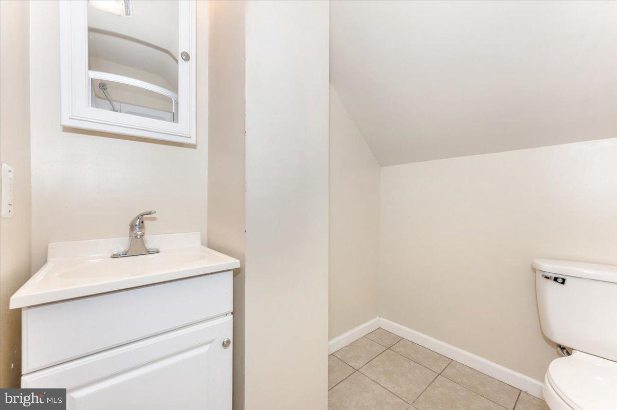 11646 Creagerstown Road Woodsboro, MD 21798 - Photo 41 of 62 Efficiency above detached garage