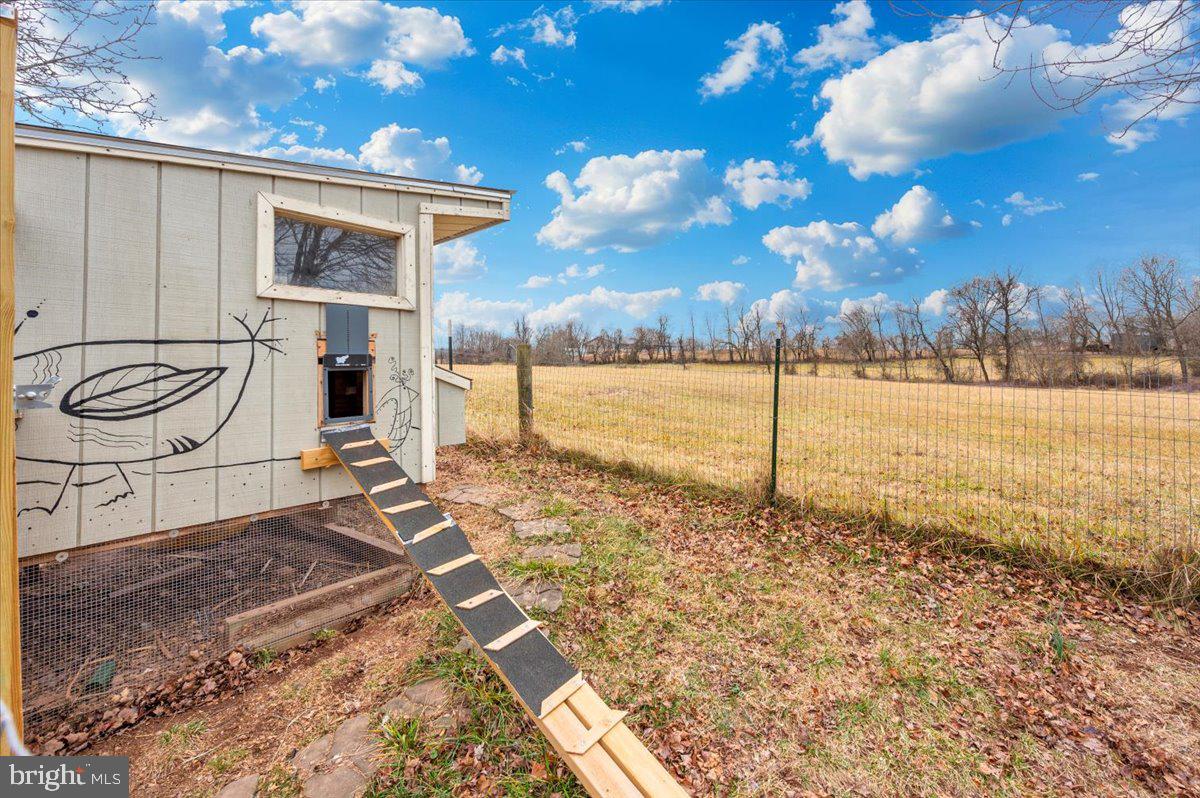 11646 Creagerstown Road Woodsboro, MD 21798 - Photo 47 of 62 Chicken Coupe