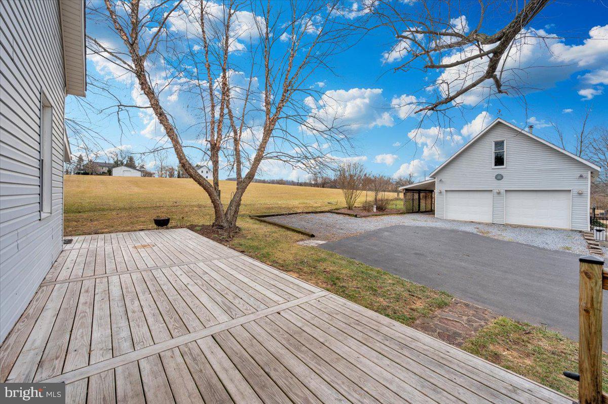 11646 Creagerstown Road Woodsboro, MD 21798 - Photo 52 of 62 Patio view