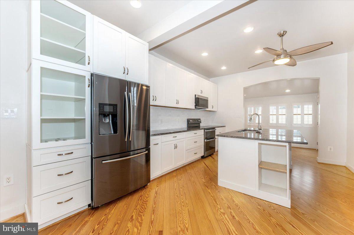 11646 Creagerstown Road Woodsboro, MD 21798 - Photo 7 of 62 Main house kitchen