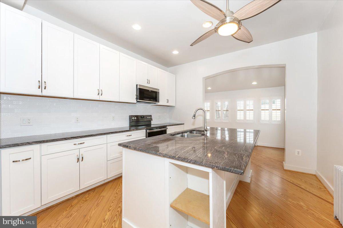 11646 Creagerstown Road Woodsboro, MD 21798 - Photo 8 of 62 Main house kitchen