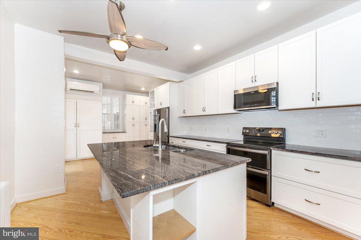 11646 Creagerstown Road Woodsboro, MD 21798 - Photo 10 of 62 Main house kitchen