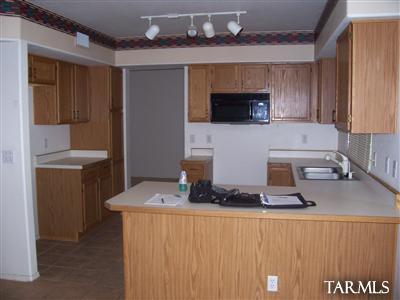 4272 West Bunk House Road Tucson, AZ 85741 - Photo 3 of 10 Gallery Image 3