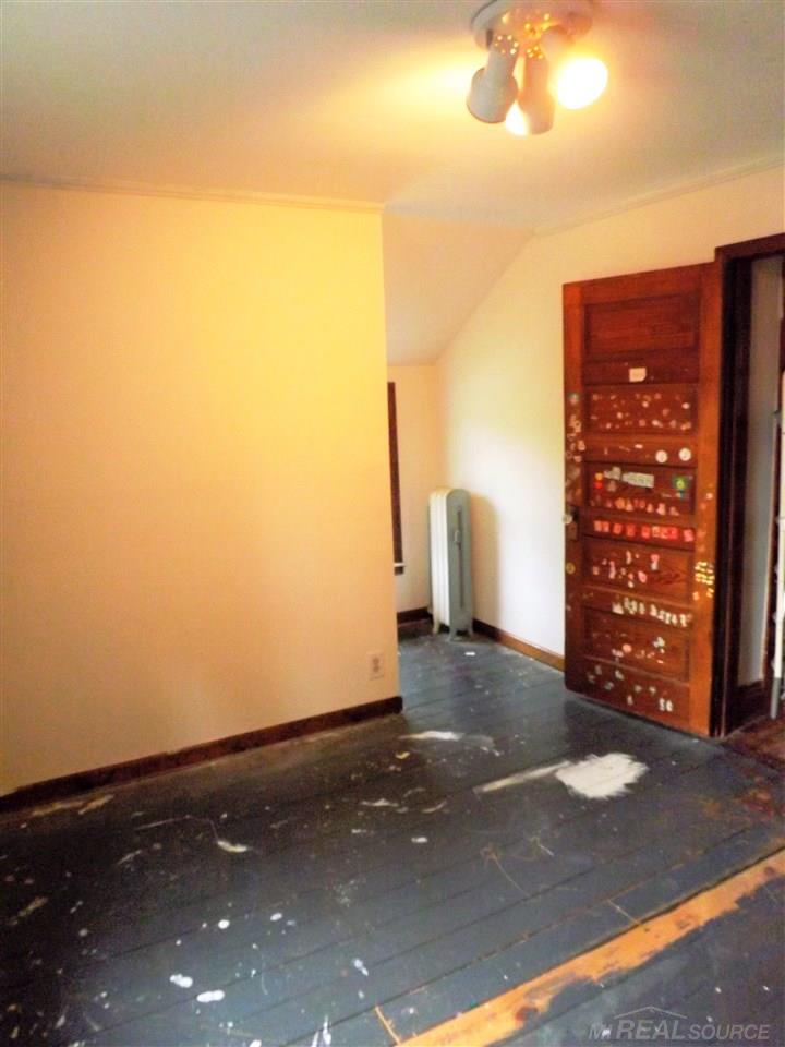 703 1st Street Rochester, MI 48307 - Photo 11 of 15