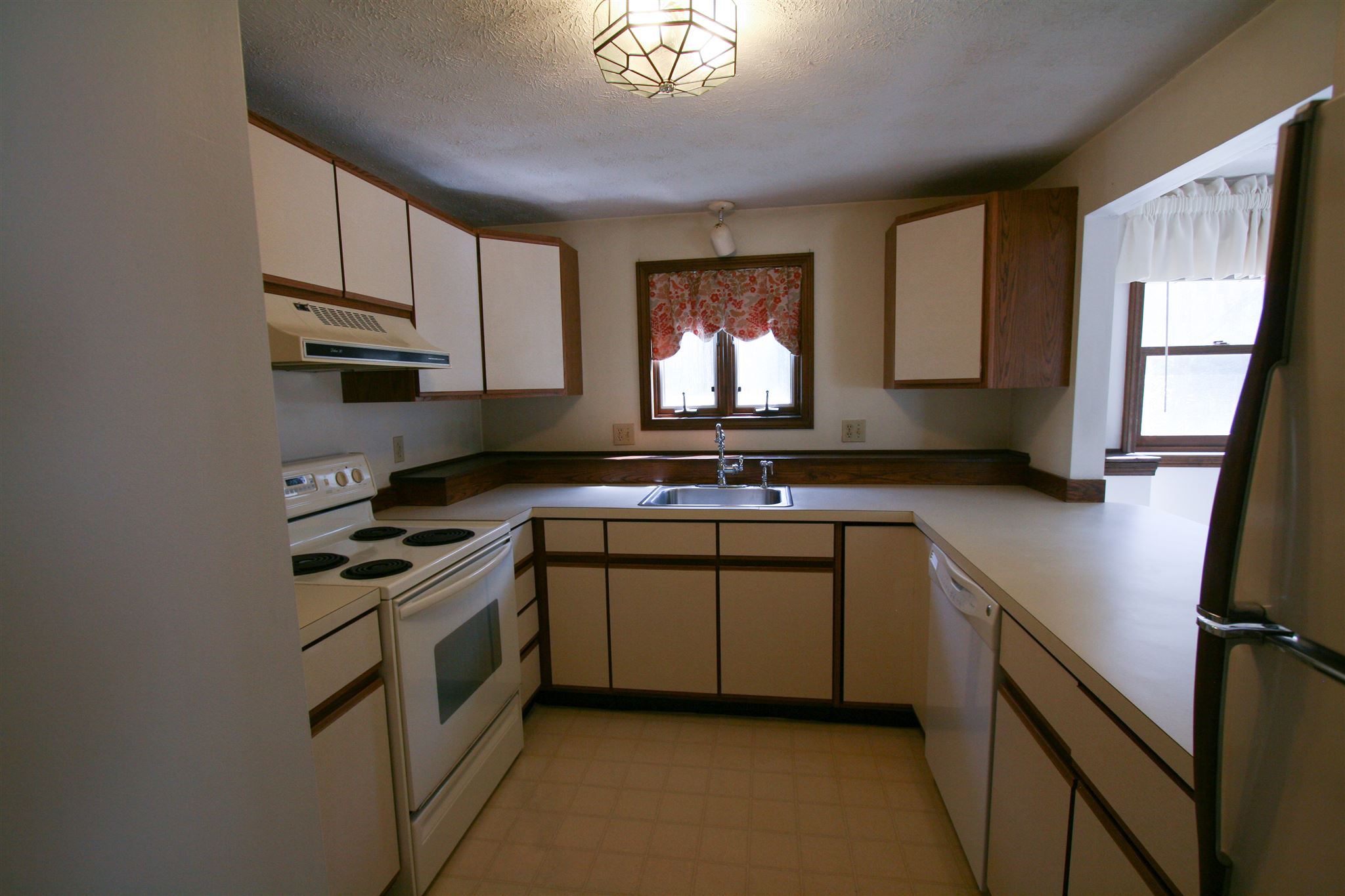 7 Corduroy Road, Unit 7 Amherst, NH 03031 - Photo 8 of 35 Gallery Image 8