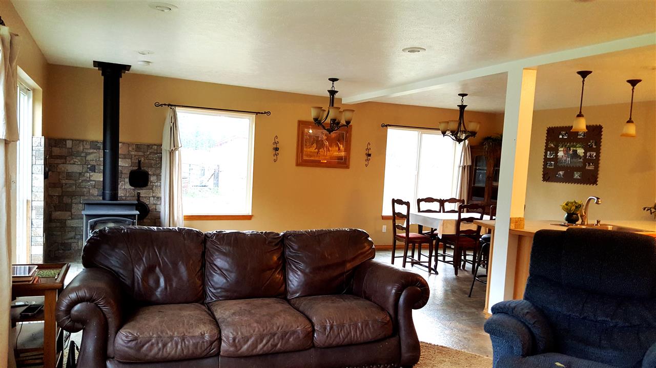 4511 Olson Road Clayton, WA 99110 - Photo 2 of 20