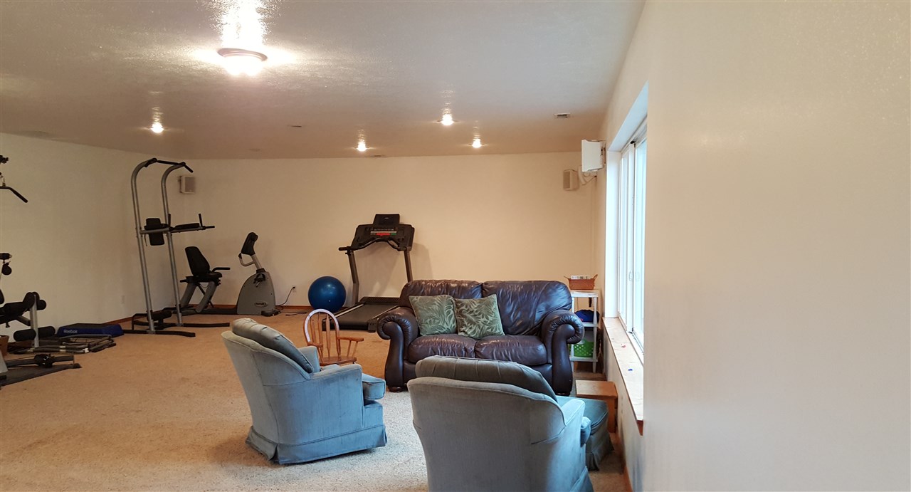 4511 Olson Road Clayton, WA 99110 - Photo 8 of 20