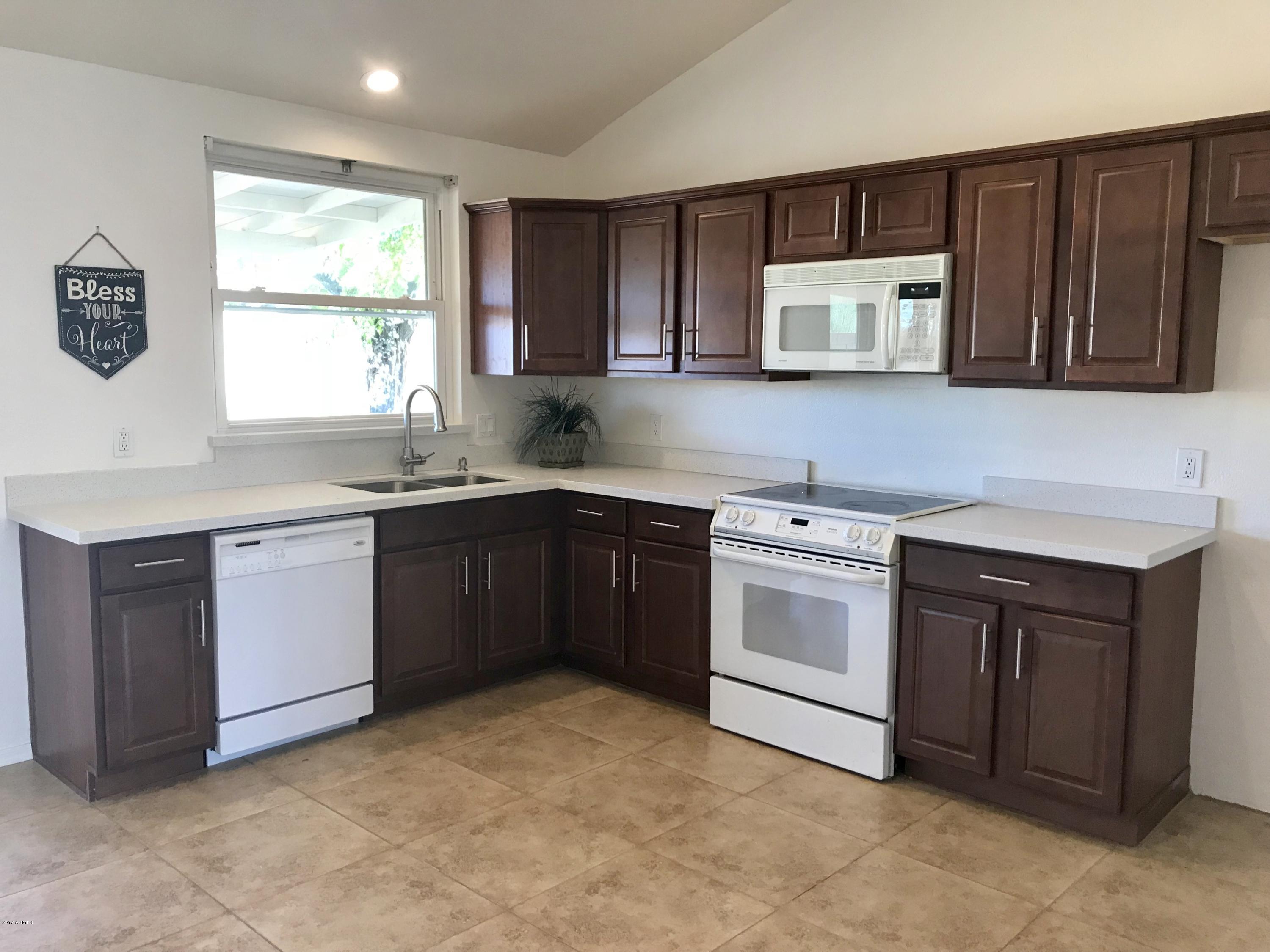 1244 East Marco Polo Road Phoenix, AZ 85024 - Photo 8 of 20 Kitchen