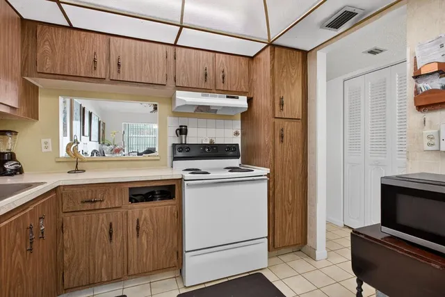 a view of a dining room and livingroom