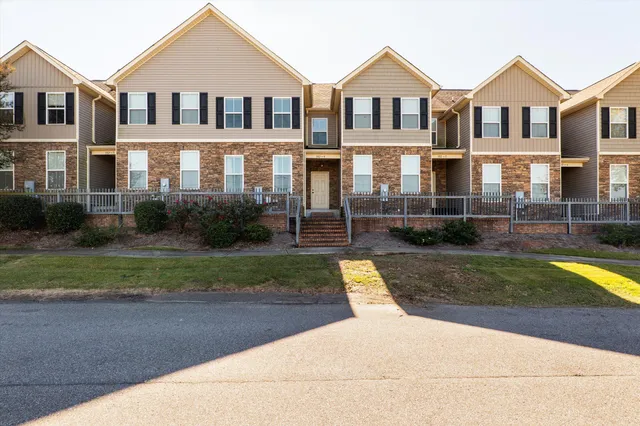$249,000 | 102 Briggs Avenue, Unit STE 4, North Augusta, SC 29841