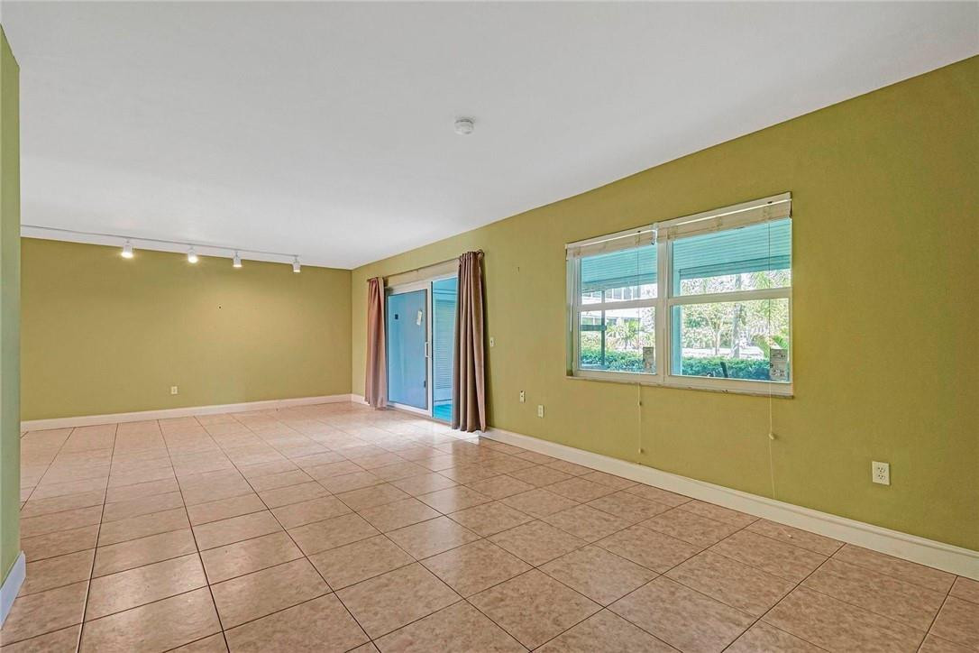2570 Banyan Road, Unit 203 Boca Raton, FL 33432 - Photo 9 of 26 Photo 9