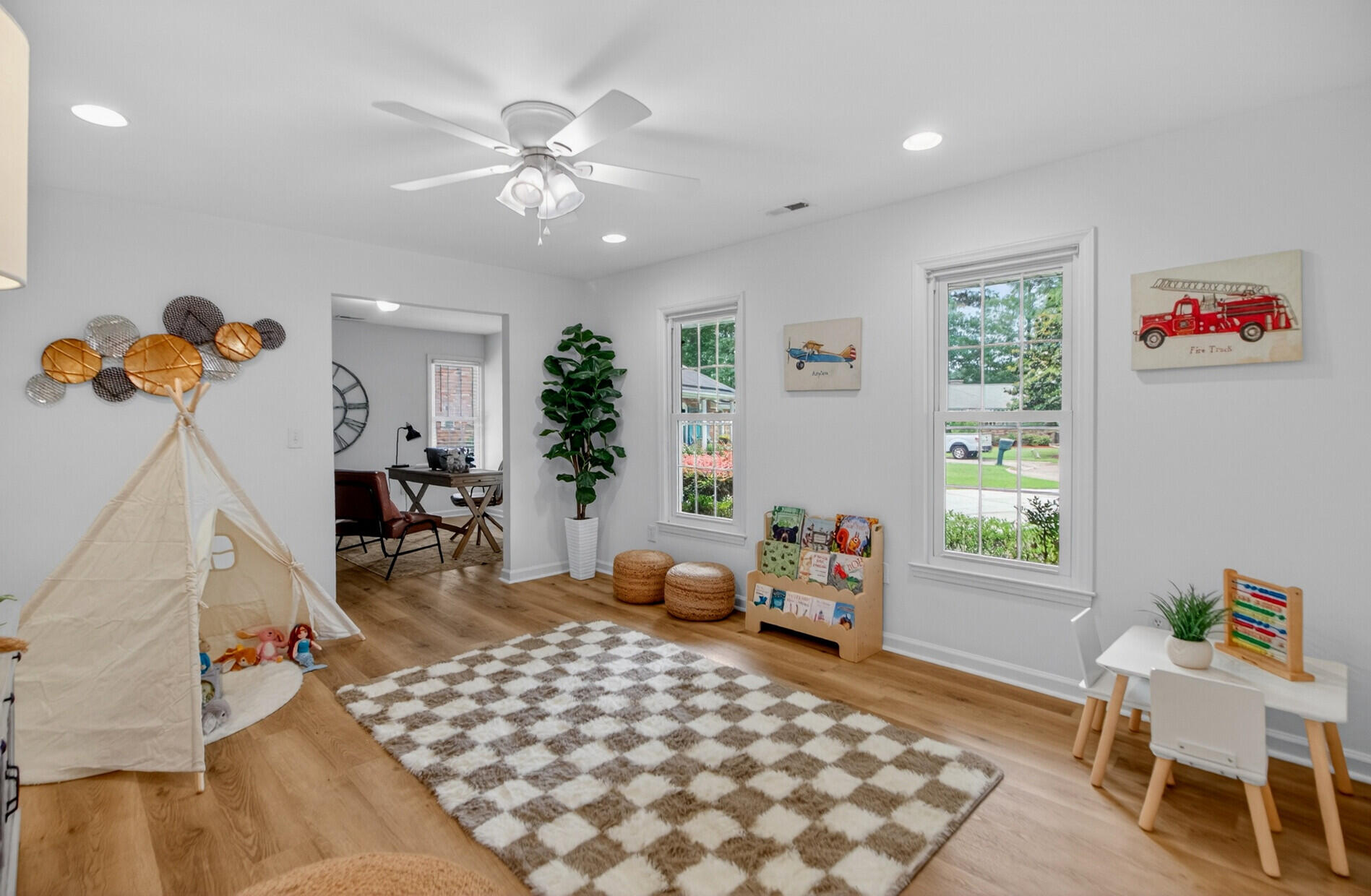 19 Milano Court Hanahan, SC 29410 - Photo 7 of 46