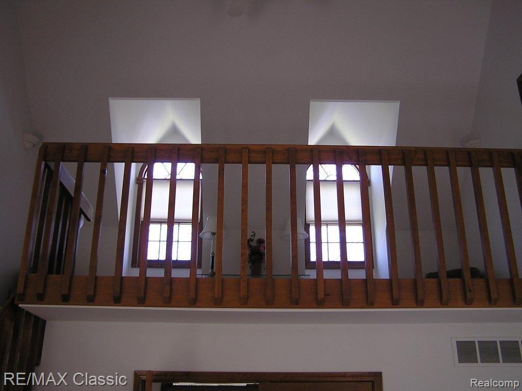 9440 Parshallville Road Fenton, MI 48430 - Photo 18 of 22 BRIDGE ON LOFT