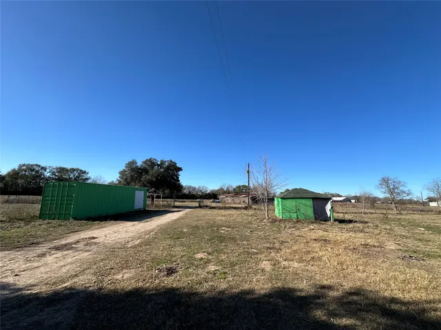 $2,500 | 25417 Highway 6, Hempstead, TX 77445