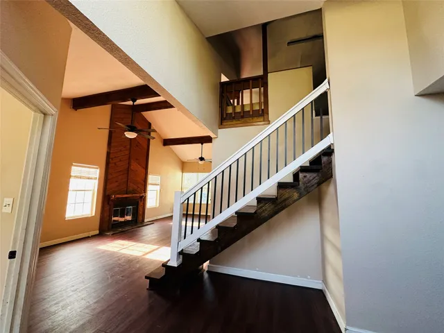 $2,500 | 25417 Highway 6, Hempstead, TX 77445