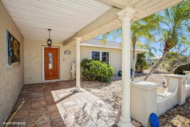 $585,000 | 6503 Santiago Court, Apollo Beach, FL 33572