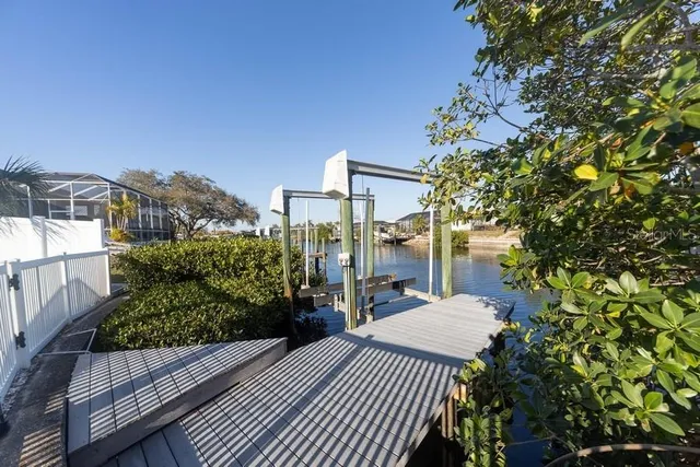 $585,000 | 6503 Santiago Court, Apollo Beach, FL 33572