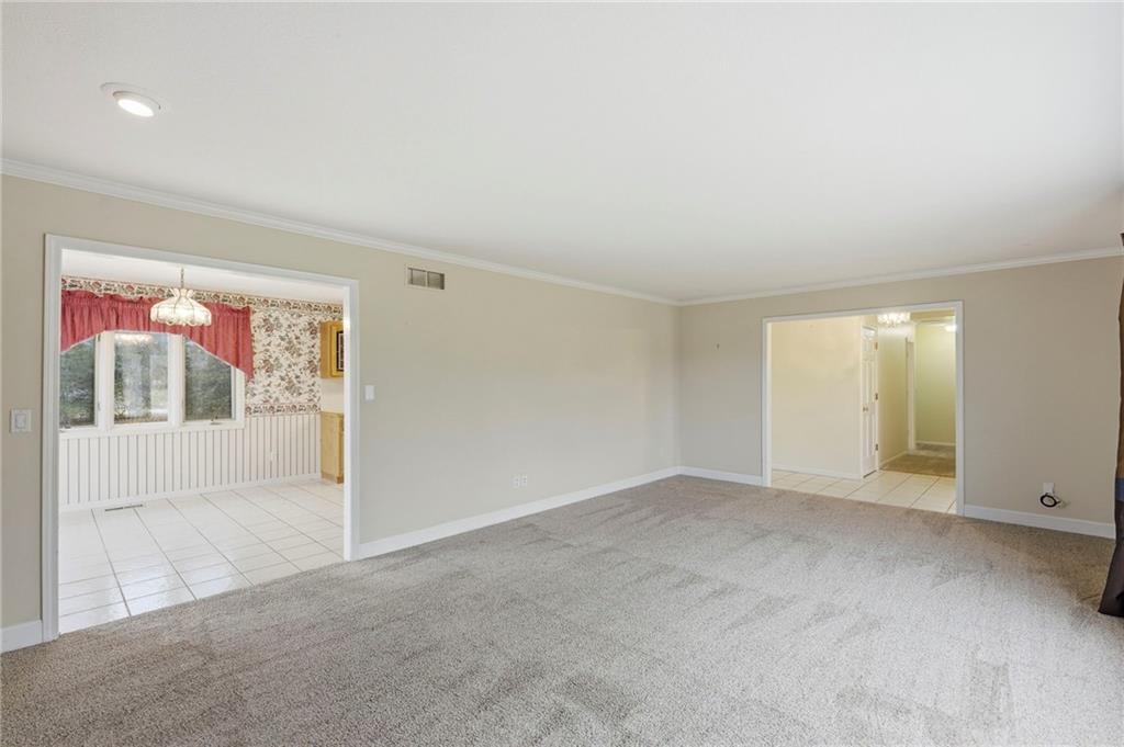 1758 Labette Road Ottawa, KS 66067 - Photo 11 of 36