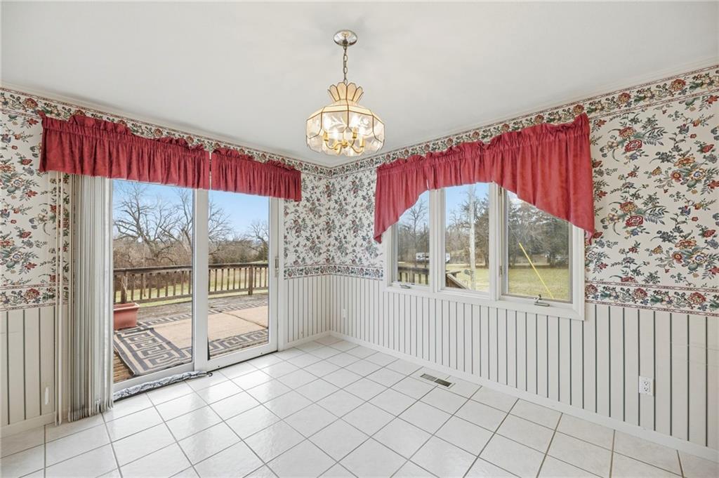 1758 Labette Road Ottawa, KS 66067 - Photo 13 of 36