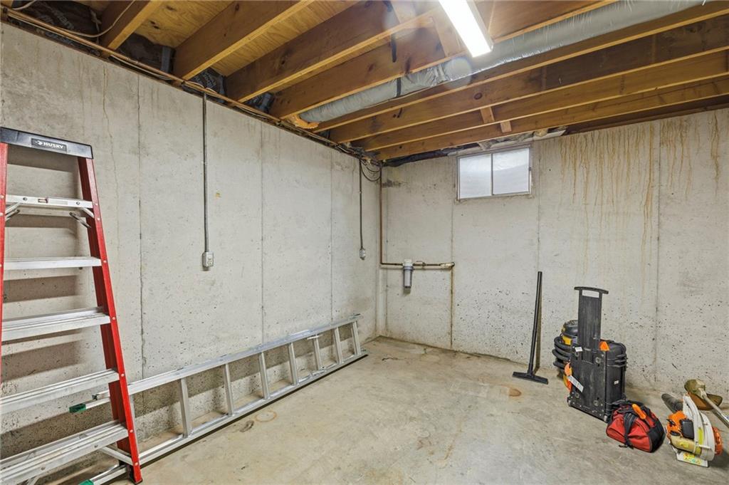 1758 Labette Road Ottawa, KS 66067 - Photo 35 of 36