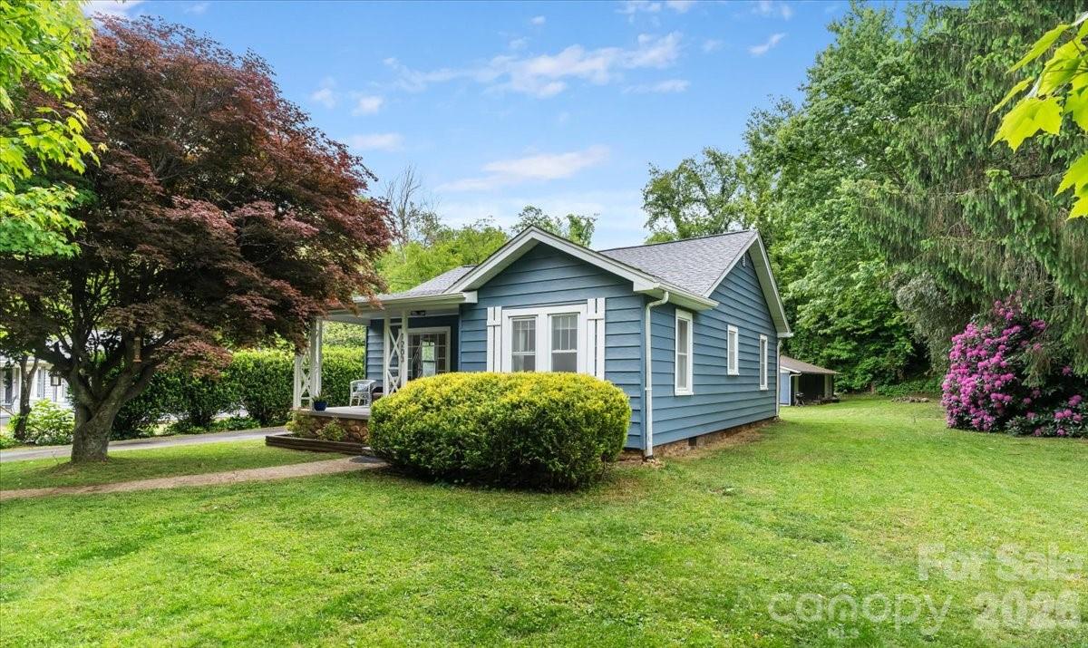 1203 Allens Creek Road Waynesville, NC 28786 - Photo 1 of 30