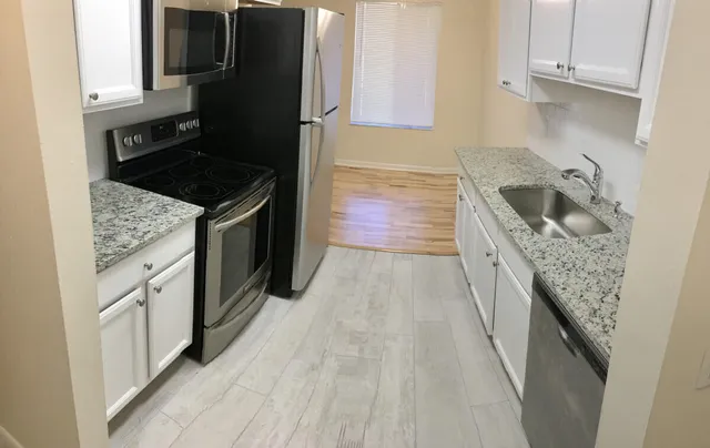 $190,000 | 150 Pineview Road, Unit B2, Jupiter, FL 33469