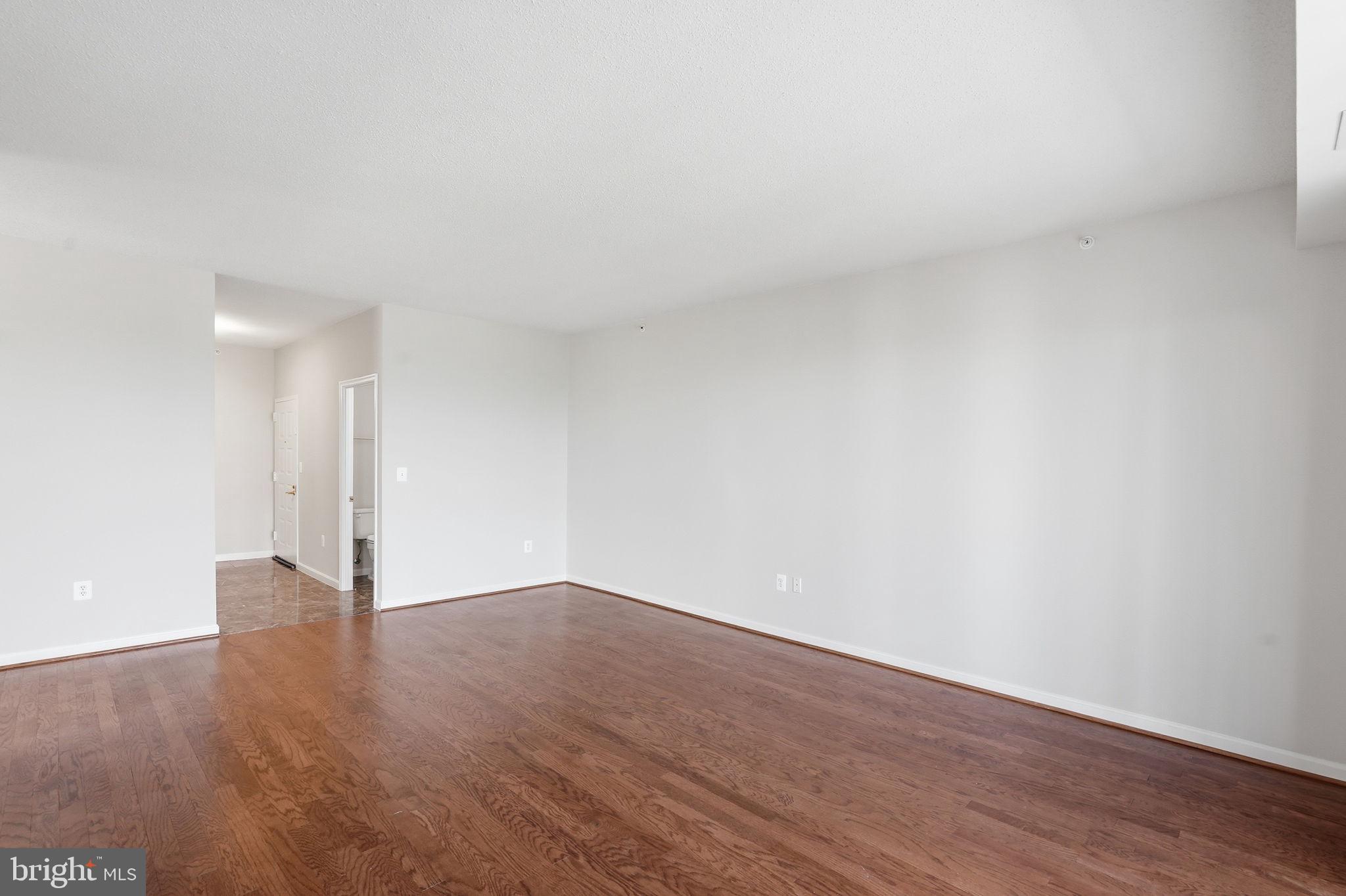 19365 Cypress Ridge Terrace, Unit 907 Leesburg, VA 20176 - Photo 32 of 77