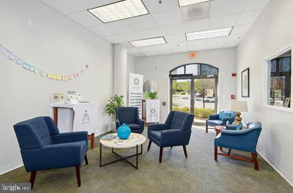 $585,000 | 19365 Cypress Ridge Terrace, Unit 907, Leesburg, VA 20176