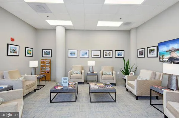 $585,000 | 19365 Cypress Ridge Terrace, Unit 907, Leesburg, VA 20176