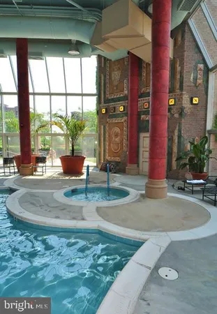$585,000 | 19365 Cypress Ridge Terrace, Unit 907, Leesburg, VA 20176