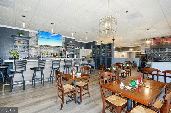 $585,000 | 19365 Cypress Ridge Terrace, Unit 907, Leesburg, VA 20176