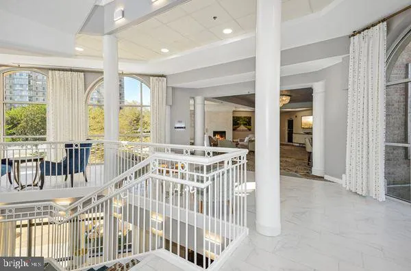 $585,000 | 19365 Cypress Ridge Terrace, Unit 907, Leesburg, VA 20176