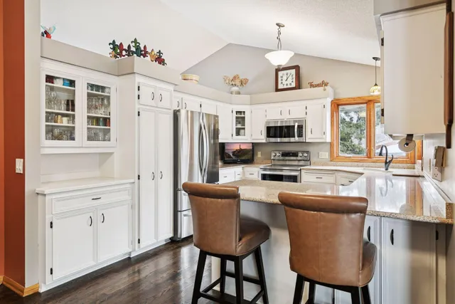 $499,900 | 7024 135th Street West, Apple Valley, MN 55124