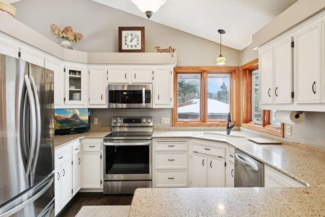 $499,900 | 7024 135th Street West, Apple Valley, MN 55124