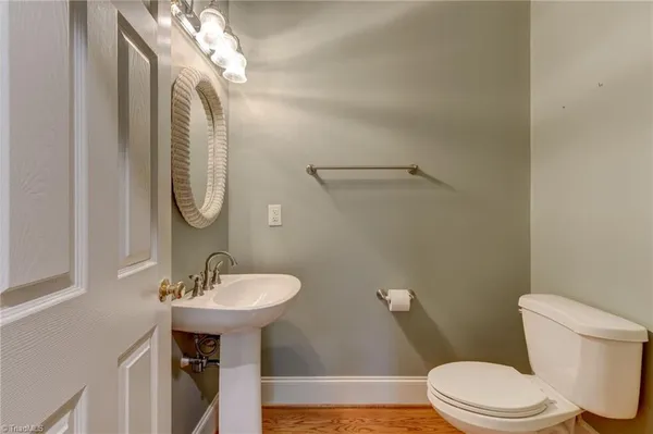 $549,900 | 1787 Deer Run Court, Oak Ridge, NC 27310