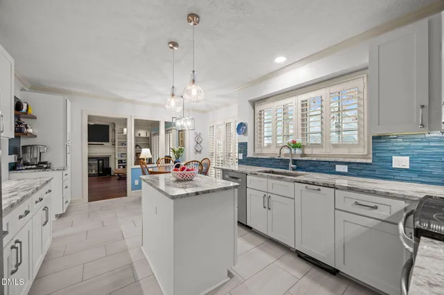 $600,000 | 300 West Kirkfield Drive, Cary, NC 27518