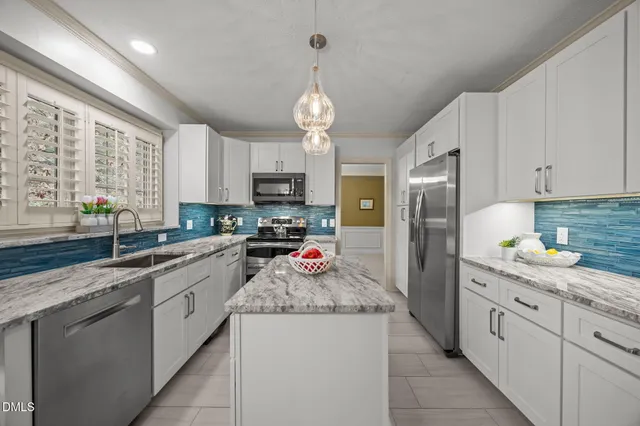 $600,000 | 300 West Kirkfield Drive, Cary, NC 27518