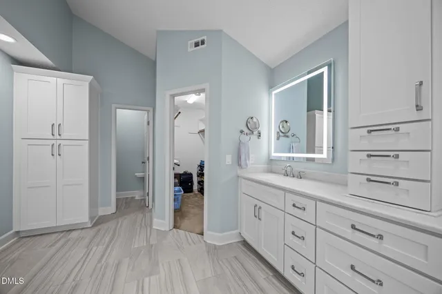 $600,000 | 300 West Kirkfield Drive, Cary, NC 27518