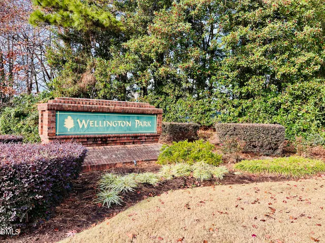 $600,000 | 300 West Kirkfield Drive, Cary, NC 27518