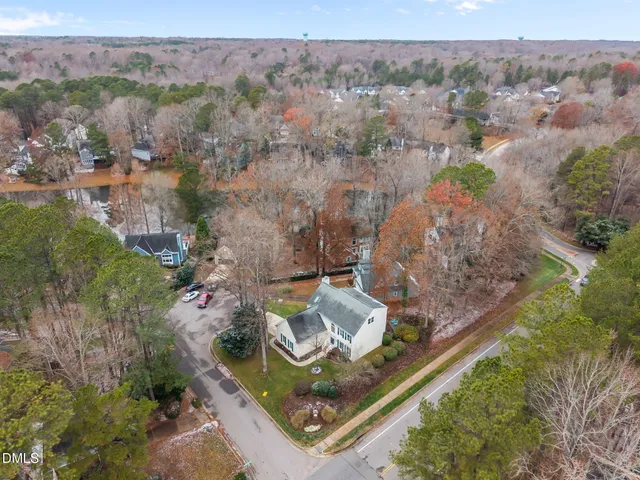 $600,000 | 300 West Kirkfield Drive, Cary, NC 27518