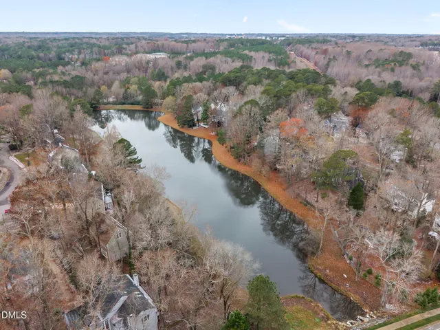 $600,000 | 300 West Kirkfield Drive, Cary, NC 27518